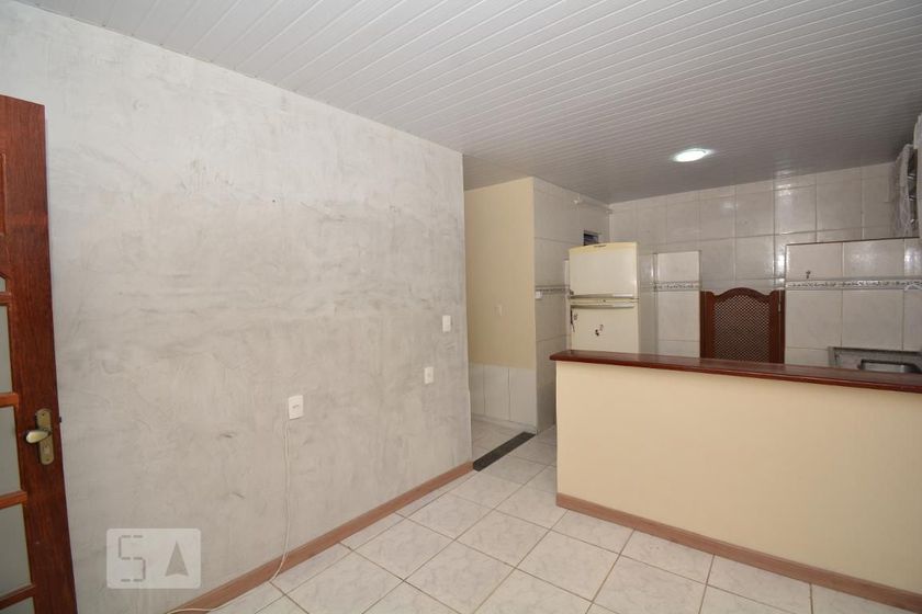 Foto 2 de Casa com 1 Quarto para alugar, 80m² em  Vila Valqueire, Rio de Janeiro