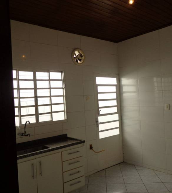 Foto 5 de Casa com 2 Quartos para alugar, 85m² em Jardim Bela Vista, São José dos Campos
