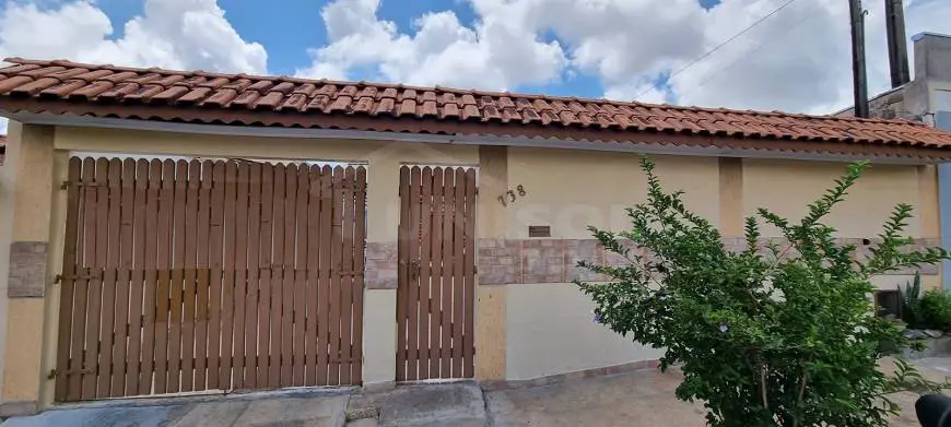 Foto 1 de Casa com 2 Quartos à venda, 10m² em Jardim Santa Antonieta, Marília