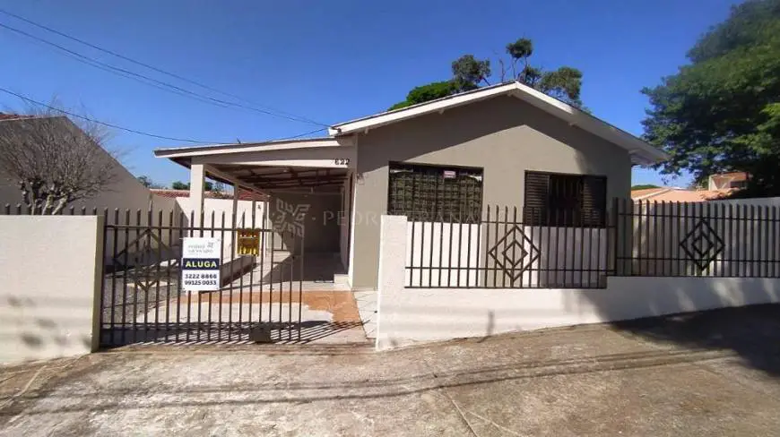 Foto 2 de Casa com 3 Quartos para alugar, 65m² em Jardim Alvorada, Maringá