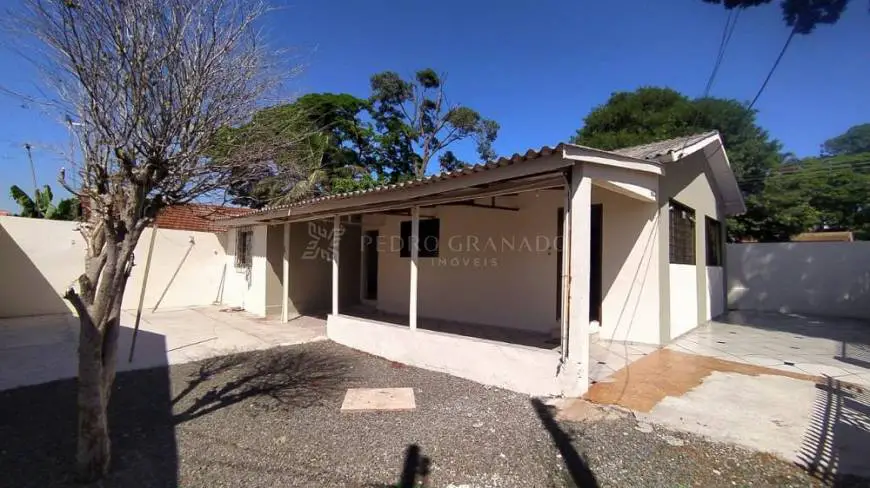 Foto 3 de Casa com 3 Quartos para alugar, 65m² em Jardim Alvorada, Maringá