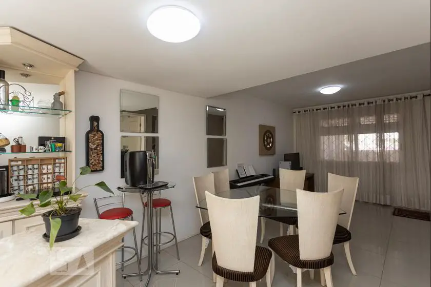 Foto 5 de Casa com 3 Quartos para alugar, 110m² em Vista Alegre, Curitiba