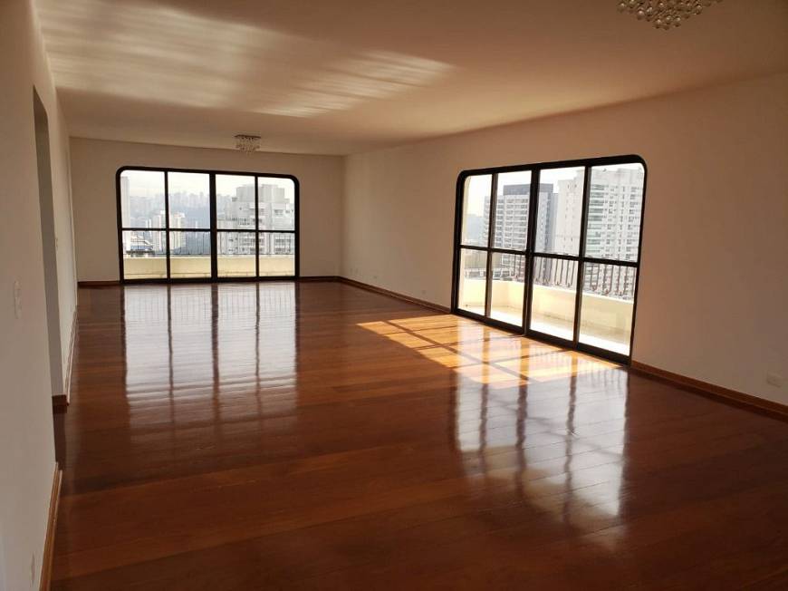 Foto 1 de Cobertura com 5 Quartos para venda ou aluguel, 647m² em Alto Da Boa Vista, São Paulo