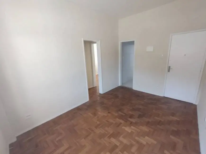 Foto 3 de Apartamento com 2 Quartos para alugar, 67m² em Santa Rosa, Niterói