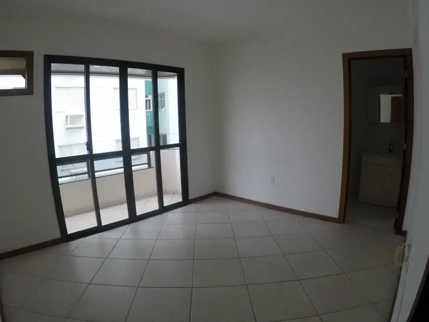 Foto 3 de Apartamento com 3 Quartos para alugar, 100m² em Centro, Brusque