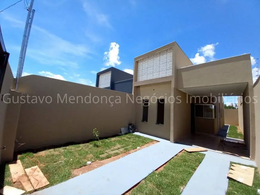 Foto 1 de Casa com 2 Quartos à venda, 69m² em Vila Nasser, Campo Grande