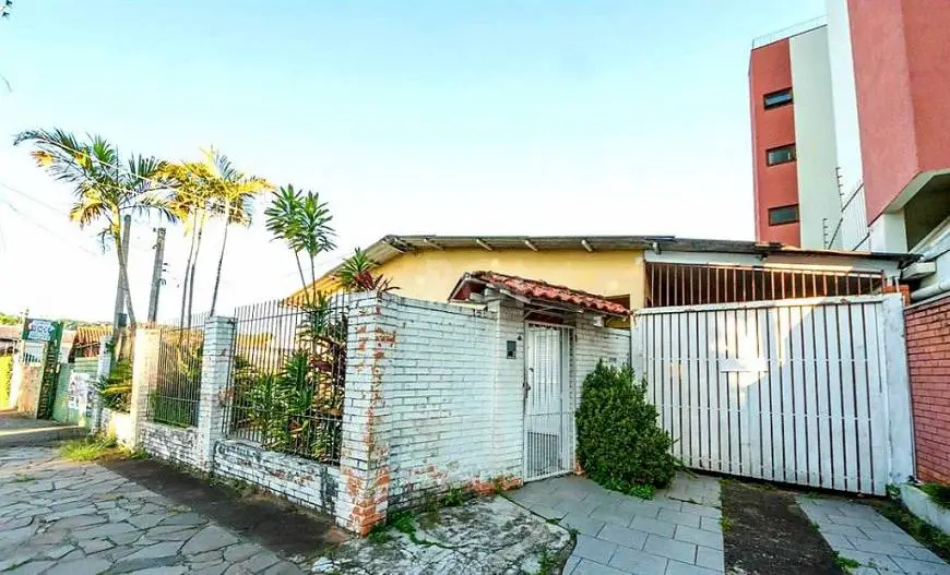 Foto 2 de Casa com 3 Quartos à venda, 166m² em Guarani, Novo Hamburgo