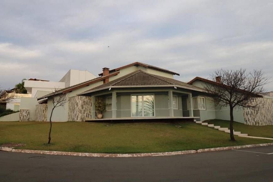 Foto 1 de Casa com 4 Quartos à venda, 600m² em Jardim Imperial I, Maringá