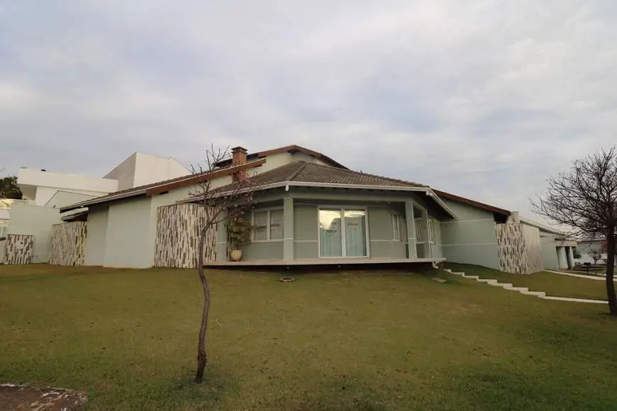 Foto 2 de Casa com 4 Quartos à venda, 600m² em Jardim Imperial I, Maringá
