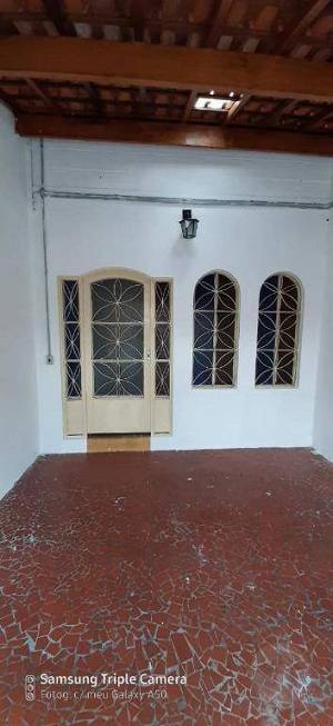 Foto 1 de Sobrado com 2 Quartos à venda, 99m² em Vila Resende, Caçapava
