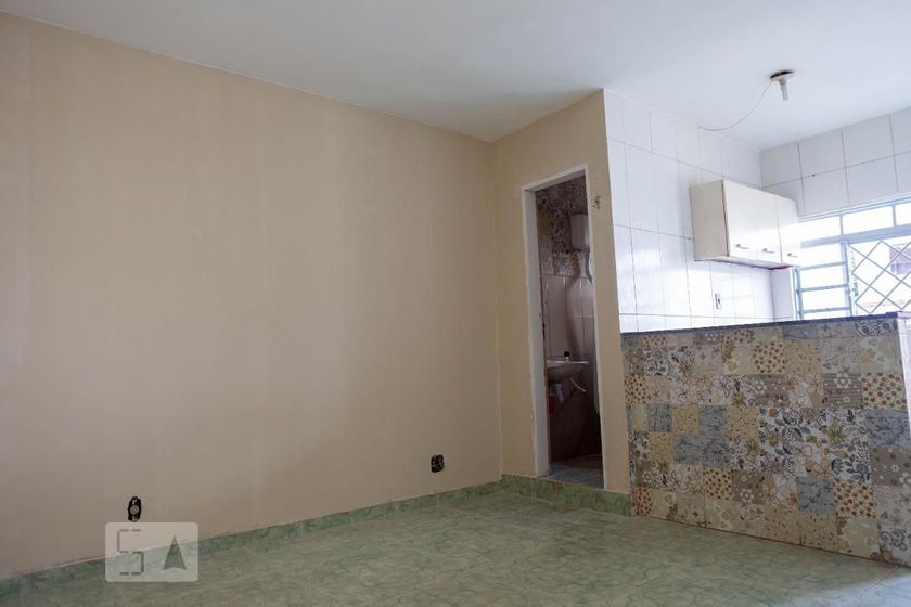 Foto 2 de Apartamento com 1 Quarto para alugar, 30m² em Ceilândia, Brasília