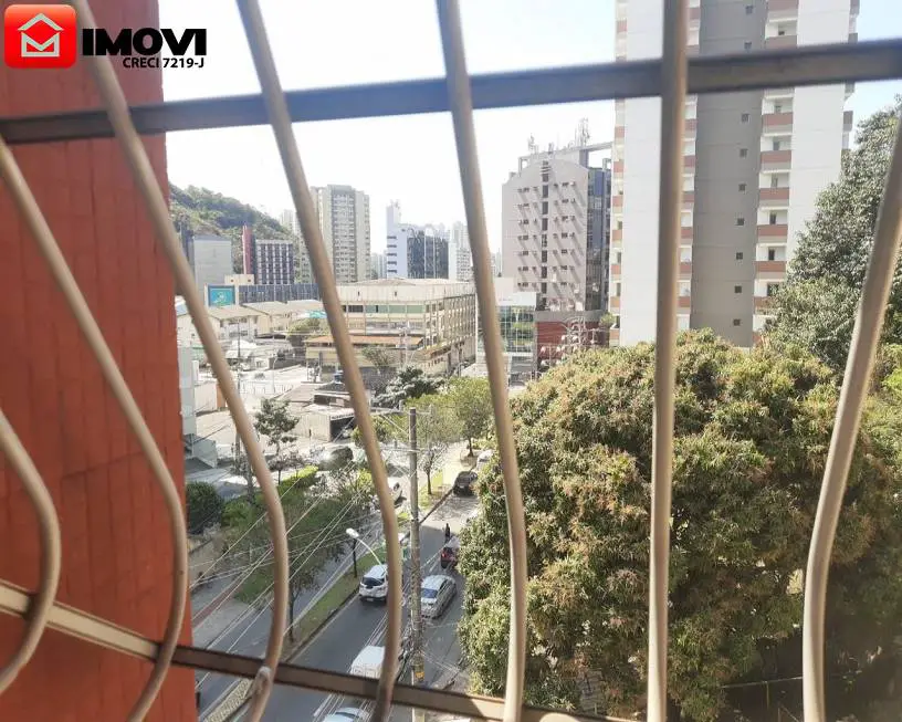 Foto 2 de Apartamento com 4 Quartos à venda, 200m² em Bento Ferreira, Vitória