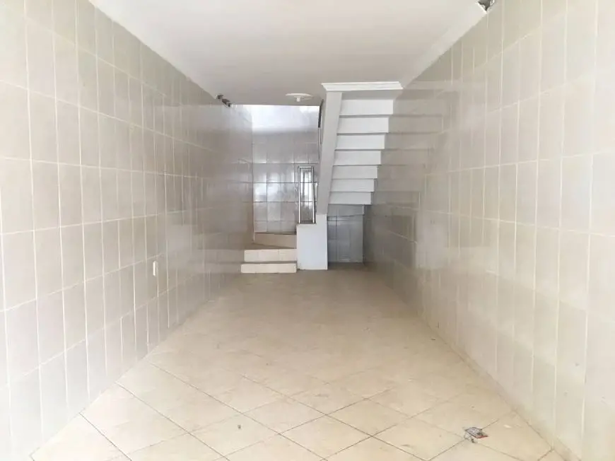 Foto 2 de Casa com 3 Quartos para alugar, 100m² em Grageru, Aracaju
