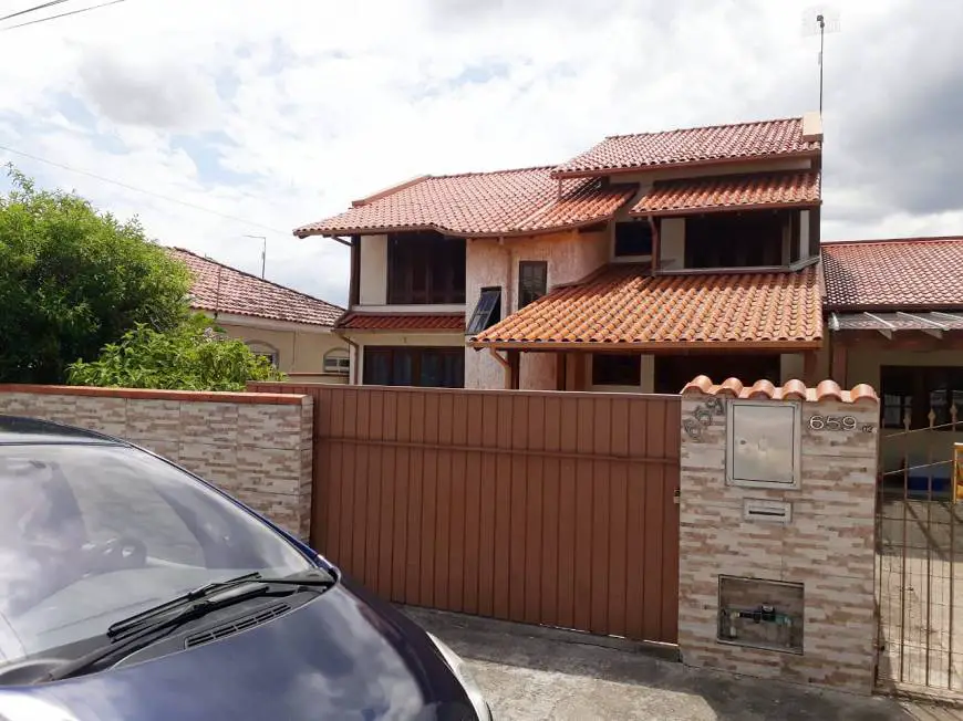 Foto 1 de Casa com 3 Quartos à venda, 154m² em Praia João Rosa, Biguaçu