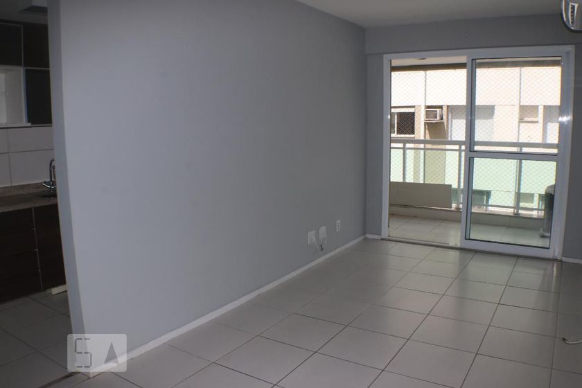 Foto 2 de Apartamento com 2 Quartos para alugar, 60m² em Pechincha, Rio de Janeiro