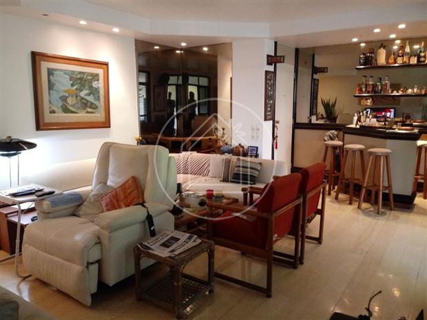 Foto 3 de Apartamento com 3 Quartos à venda, 260m² em Barra da Tijuca, Rio de Janeiro
