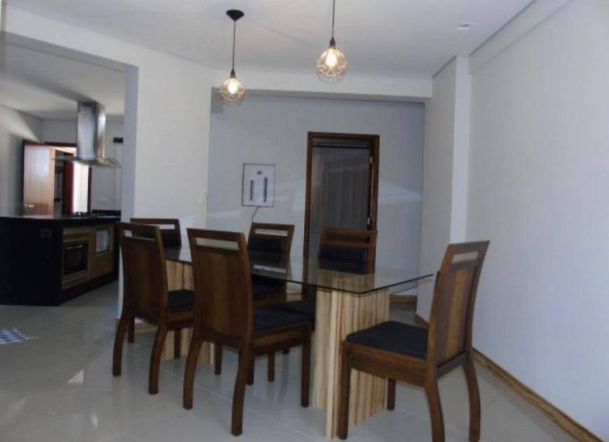 Foto 1 de Apartamento com 3 Quartos à venda, 142m² em Zona 07, Maringá