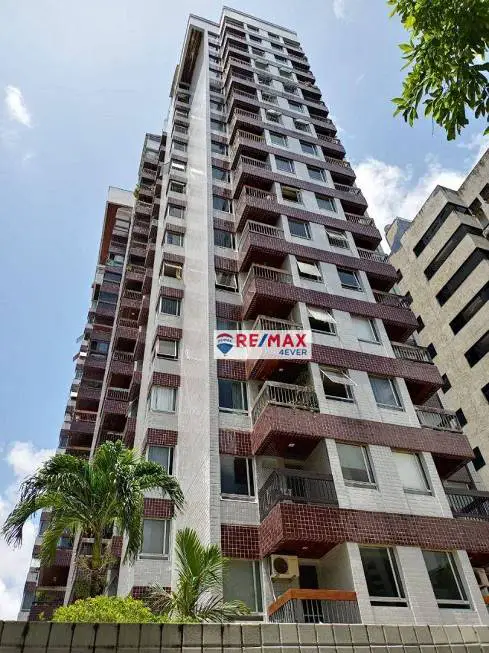 Foto 1 de Apartamento com 4 Quartos à venda, 180m² em Graças, Recife