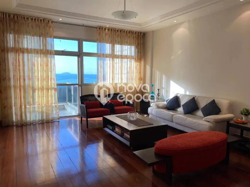 Foto 1 de Apartamento com 4 Quartos à venda, 256m² em Leme, Rio de Janeiro