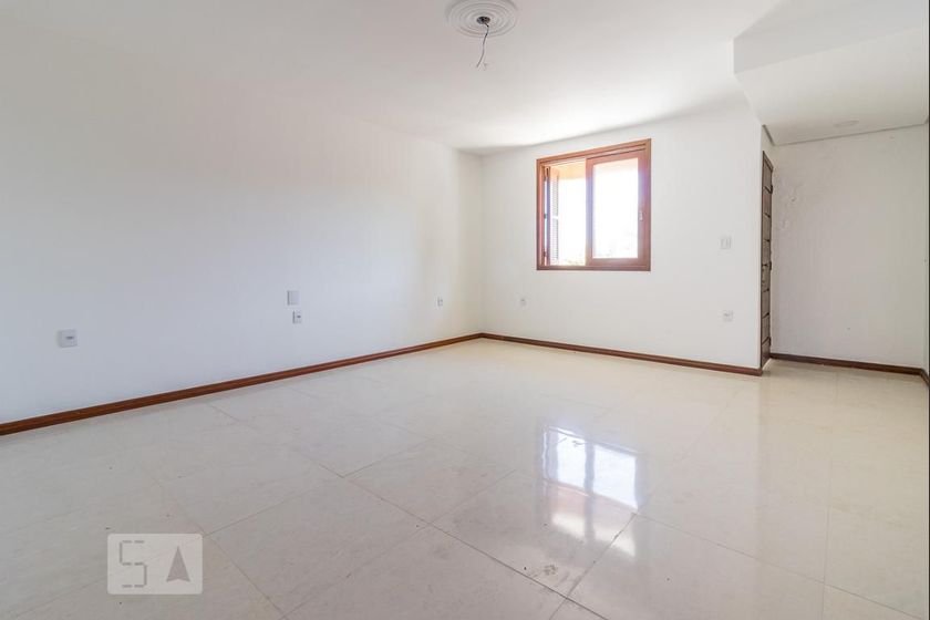 Foto 1 de Casa com 3 Quartos para alugar, 280m² em Teresópolis, Porto Alegre