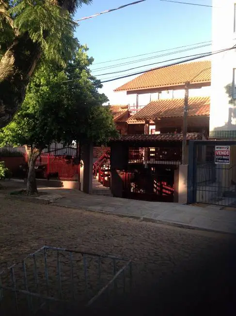 Foto 4 de Sobrado com 4 Quartos à venda, 387m² em Vila Ipiranga, Porto Alegre