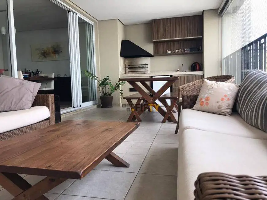 Foto 1 de Apartamento com 4 Quartos à venda, 223m² em Campo Belo, São Paulo