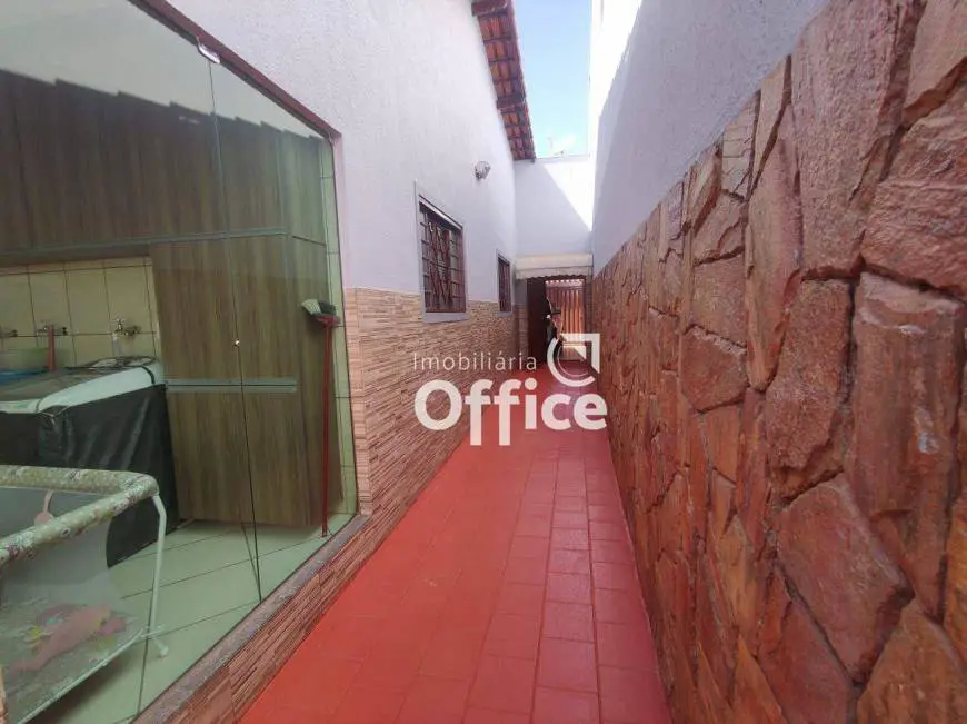 Foto 3 de Casa com 3 Quartos à venda, 112m² em Jardim Ana Paula, Anápolis