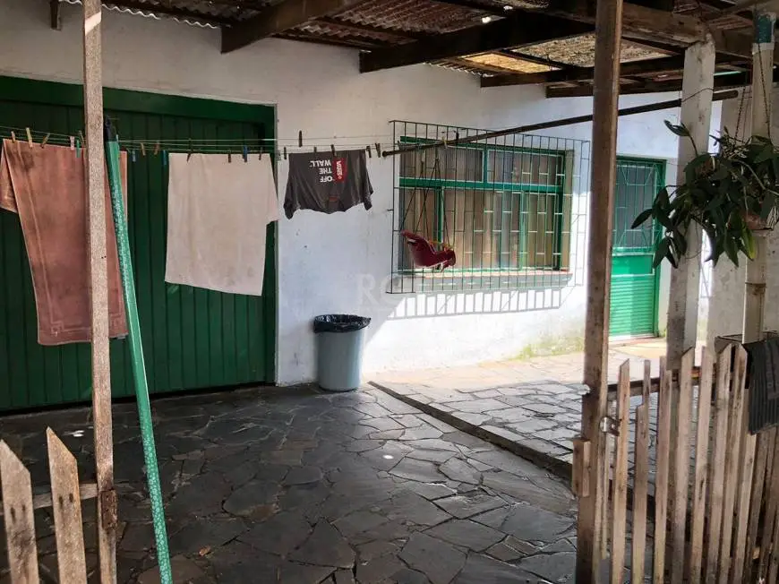Foto 2 de Casa com 4 Quartos à venda, 220m² em Fátima, Canoas