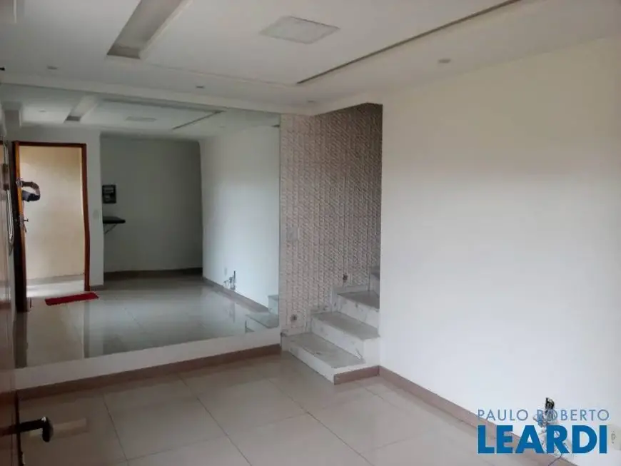 Foto 1 de Casa de Condomínio com 2 Quartos para alugar, 65m² em Vila Matilde, São Paulo