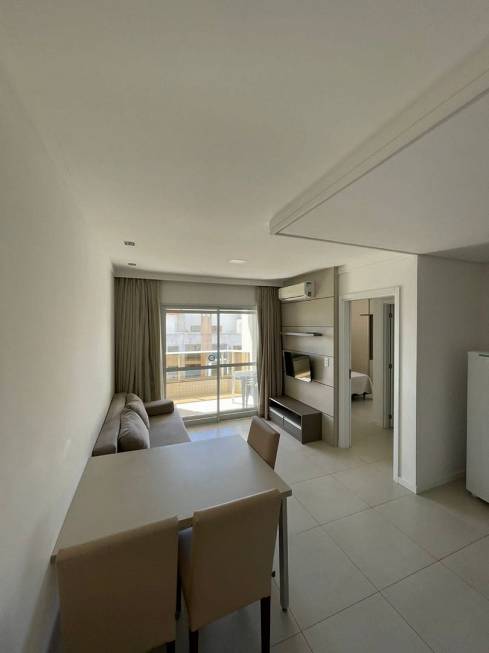 Foto 2 de Apartamento com 1 Quarto à venda, 45m² em Ingleses do Rio Vermelho, Florianópolis