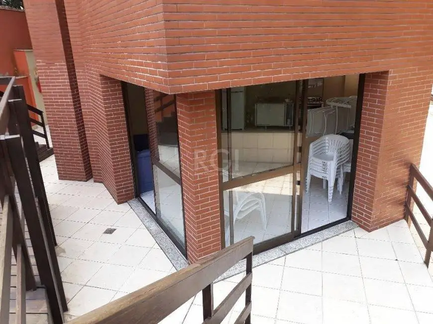 Foto 2 de Apartamento com 1 Quarto à venda, 42m² em Três Figueiras, Porto Alegre