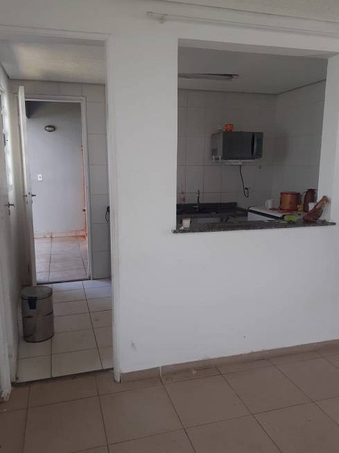 Foto 3 de Apartamento com 2 Quartos para alugar, 50m² em Itaim Paulista, São Paulo