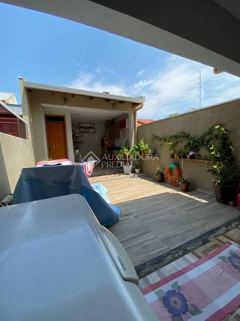 Foto 4 de Casa com 2 Quartos para alugar, 76m² em Harmonia, Canoas