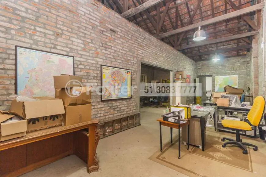 Foto 1 de Casa com 2 Quartos à venda, 210m² em Navegantes, Porto Alegre