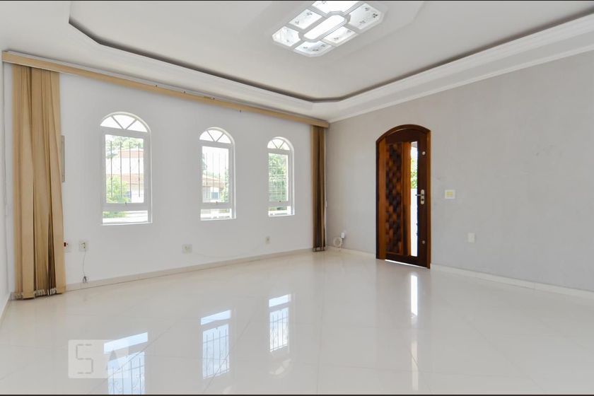 Foto 1 de Casa com 3 Quartos para alugar, 160m² em Parque Continental II, Guarulhos