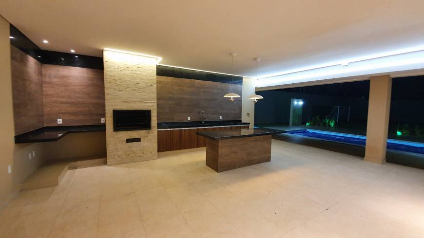 Foto 1 de Casa de Condomínio com 5 Quartos à venda, 740m² em Park Way , Brasília