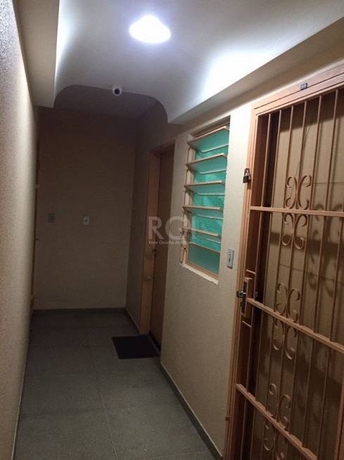 Foto 2 de Apartamento com 1 Quarto à venda, 44m² em Sarandi, Porto Alegre
