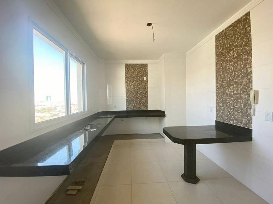 Foto 5 de Apartamento com 3 Quartos à venda, 110m² em Brasil, Uberlândia