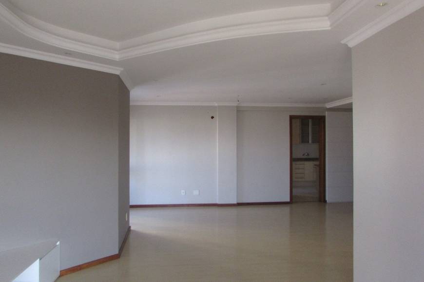 Foto 1 de Apartamento com 3 Quartos à venda, 141m² em Marechal Rondon, Canoas