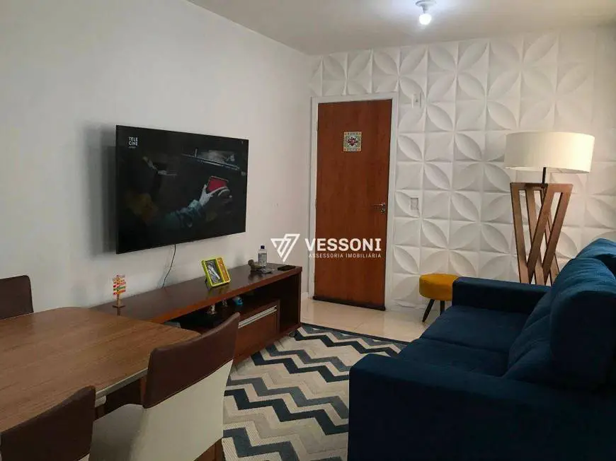 Foto 1 de Apartamento com 3 Quartos à venda, 52m² em Santa Cândida, Curitiba