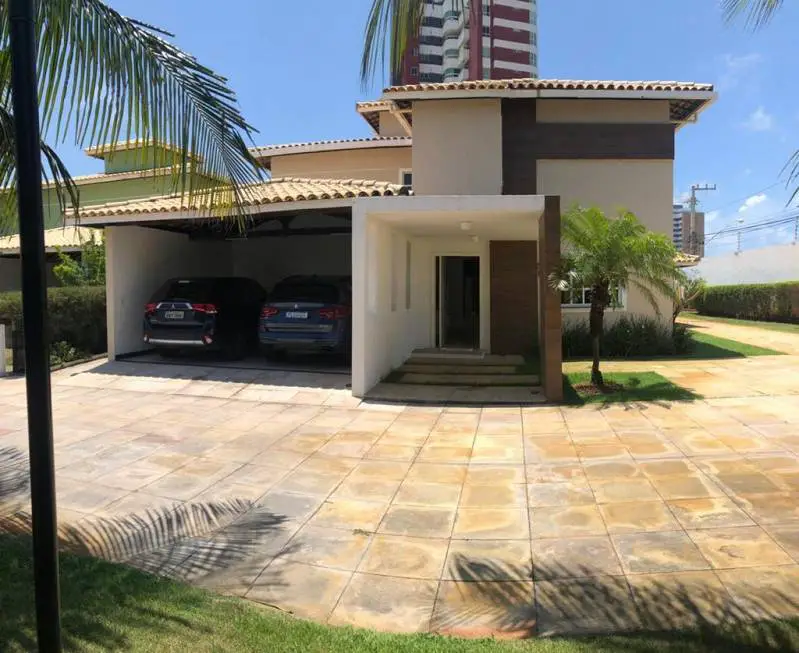 Foto 1 de Apartamento com 4 Quartos à venda, 300m² em Atalaia, Aracaju