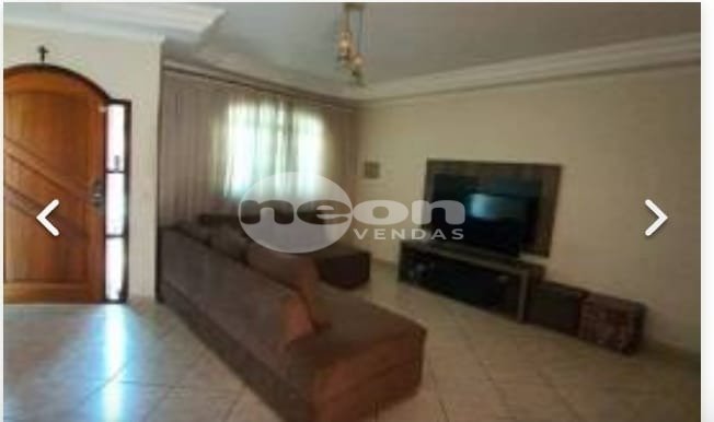 Foto 1 de Casa com 3 Quartos à venda, 205m² em Bangu, Santo André