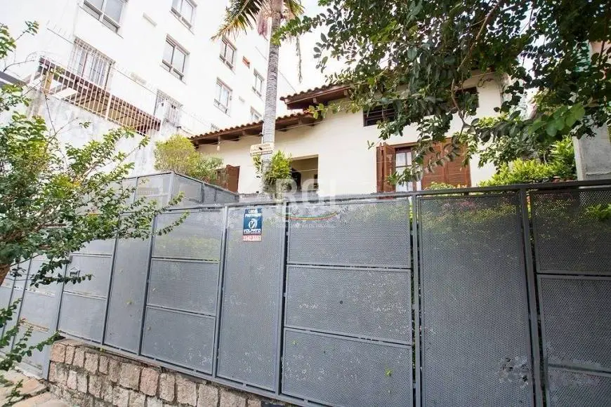 Foto 3 de Casa com 4 Quartos à venda, 450m² em Partenon, Porto Alegre