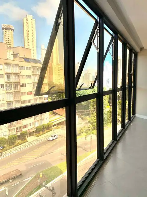 Foto 2 de Apartamento com 1 Quarto à venda, 52m² em Ariribá, Balneário Camboriú