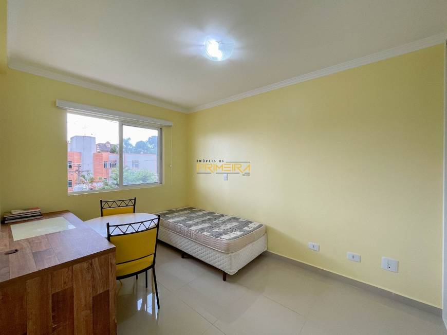 Foto 3 de Apartamento com 2 Quartos à venda, 62m² em Uberaba, Curitiba