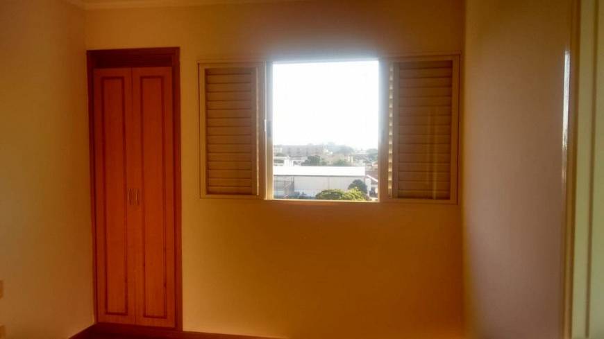 Foto 2 de Apartamento com 3 Quartos à venda, 141m² em Centro, Uberaba