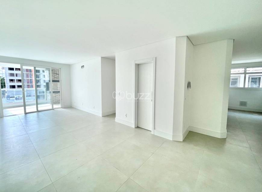 Foto 4 de Apartamento com 3 Quartos à venda, 108m² em Jurerê, Florianópolis