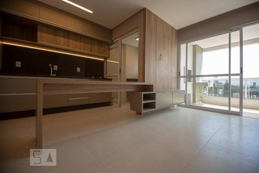 Foto 1 de Apartamento com 3 Quartos para alugar, 98m² em Monte Verde, Florianópolis