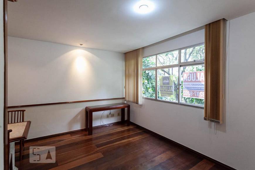 Foto 2 de Apartamento com 3 Quartos para alugar, 90m² em Santo Antônio, Belo Horizonte