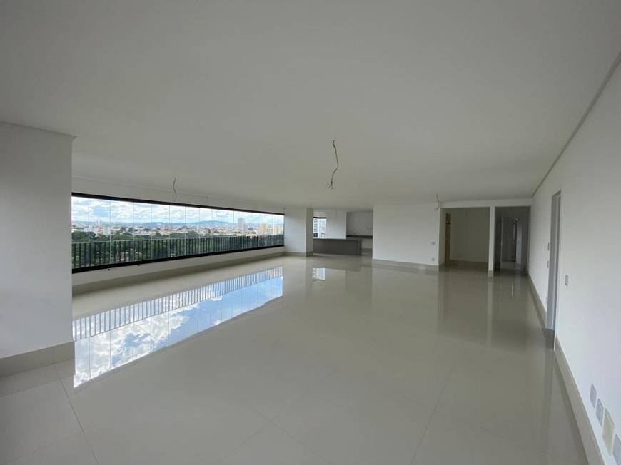 Foto 1 de Apartamento com 3 Quartos à venda, 340m² em Setor Oeste, Goiânia